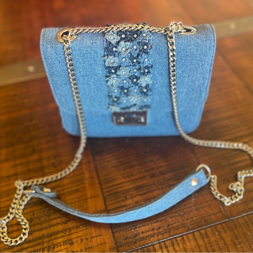 INC INTERNATIONAL CONCEPTS Blue Denim Chain Strap Bag, EUC
